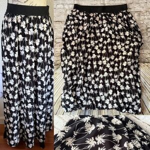 LULAROE BLACK WITH WHITE PALM TREES LONG SKIRT
